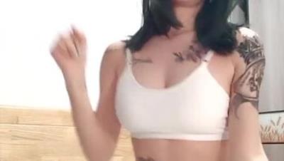 推荐 爆乳校花 首次被干【憨宝宝】男友搞完 又约大哥搞 自慰啪啪 逼毛浓厚好性感 爽的很 (8)