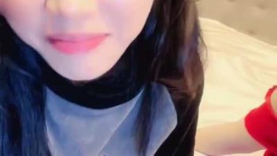 超级重磅 超级重磅【陈秋雅】美到窒息 明星级别 修长大美腿 奶子超正 逼毛有点多但是粉嫩嫩穴 (3)