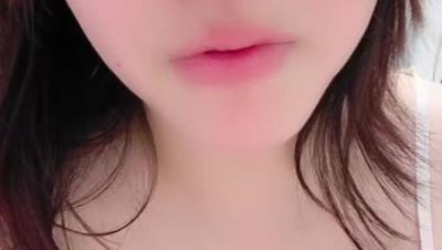 【06女爱喝奶】超级纯巨乳女学生 粉嫩婴儿肥美逼掰开道具自慰太诱人了