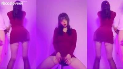 青春无敌，人气极品嫩妹舞啪福利姬【贝璃珞】最新露脸作品2部，一边跳舞一边被猥亵口交啪啪(2V)