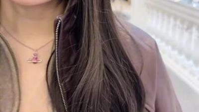 极品阿黑颜反差骚母狗「Pupu噗噗」人街头采访系列，距离第一次拍这个系列时隔半年了，那部作品在X上已经超40万点赞啦