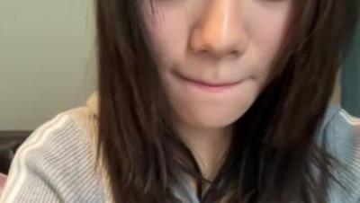 大胆御姐，反差骚母狗【Asia-GoodLuck】户外极限露出，快餐店脸穴同框自慰喷水抽搐，还要防着周边环境