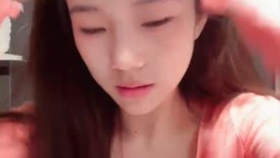 热舞女神【黎巴啦呀】清纯少女 全身雪白 长腿嫩穴 收费房终于秀了 完美G奶 热舞+自慰 (4)