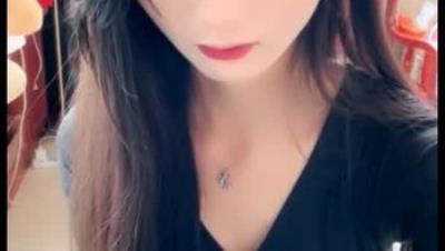 农村小美女，回老家约炮，【07水嫩宝宝】，饥渴的大叔等候已久，舔逼口交，僻静角落里享受少女的美好！