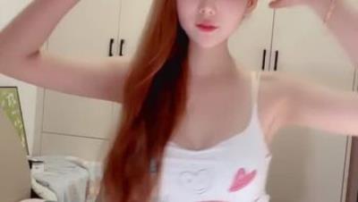 【肉思爱吃糖】心动女神!终于开收费啦~骚舞~抠穴~流白浆!