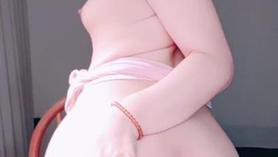 顶级反差 乖乖女【夏嫣】细皮嫩肉短发学妹 美体美足 大屁股 全身雪白细嫩肌肤 跳弹自慰 大鸡巴猛操 (5)