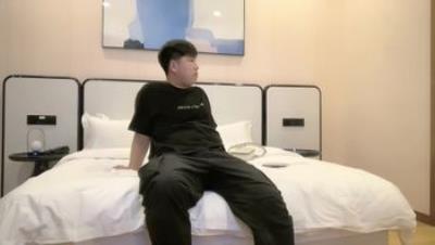 小宝寻花经典作之美容院兼职小姐0525仅一场漂亮兼职小姐姐昨天才见今又约听译字幕