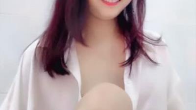 新人哇我真的被她美到了【第一次】高颜值大奶嫩穴 长腿美足 跳蛋大鸡巴自慰 喷水 尺度全开 (4)