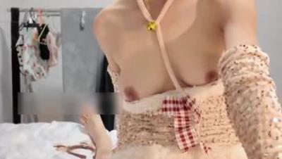 新认识的刚到澳洲上语言班的师妹 没想到这么骚 在国内可不是这样的 出来了就放飞自我了吗