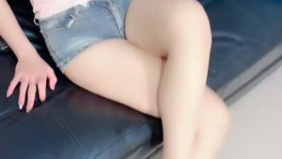 【小甜心心】1米7长腿尤物 双女合体一字马倒挂金沟内射口爆吞精性爱教科书水润骚穴花式啪啪 (4)