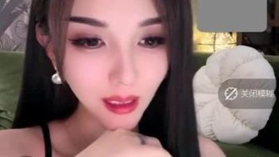 新年贺岁1甜心热门女神-鱼鱼子 台上台下极度反差一对一