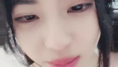 【05的小宝贝】白嫩可爱的双马尾小妹妹在家叫了技师上门按摩 故意勾引对方 被无套猛操射满一嘴