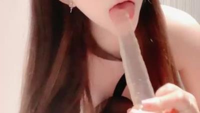 反差学妹【小奶萝】极品美乳 细皮嫩肉 长腿美脚 大屁股嫩穴 SM狗爬调教 大屌猛抽 干出血