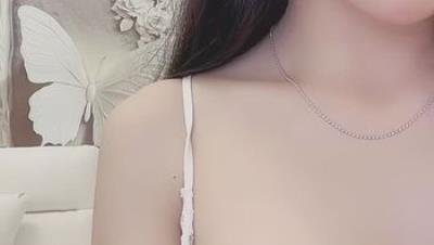 绝美尤物 太极品了【人间尤辘】前凸后翘 S线 大奶又圆又嫩 粉嫩逼逼一线天 跳弹道具自慰