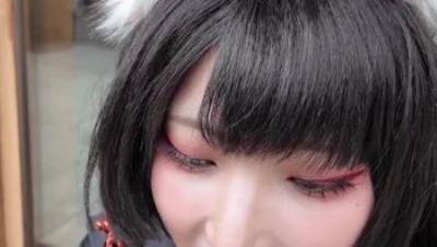 高颜值嫩妹福利姬【lilim_azra】最新作品，Cos狐坂若藻露脸被爆肏内射(2V)