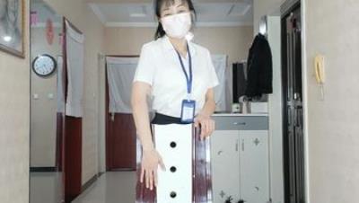 最新快手泄密！丝袜美腿老A8熟女【兔子队长】定制流出⑴，骚到无底线，制服诱惑道具自慰，白浆多的夸张