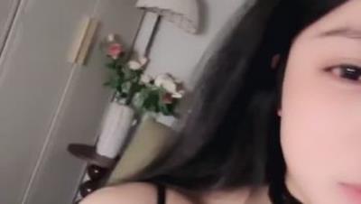 女网红回归【娜娜】惊为天人的颜值 圆润美乳 粉嫩骚逼 罕见的跳弹自慰秀 淫液直流