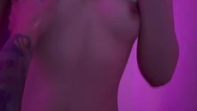 新晋肌肉约啪大神，约啪各种高颜值嫩妹「凯尔老师」20岁英语老师，双穴抽插