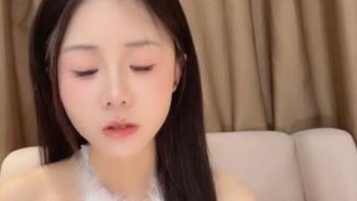 ️学妹小女神【橙橙呀】身材好好 脱光光揉逼掰穴完美展现1(6V)