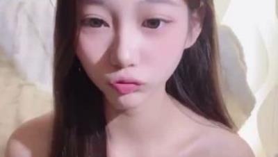 新人！卧槽！好纯好漂亮的美女啊， 【乖媛媛】绝对初恋感觉，甜美动人，白虎粉逼，少女胴体惹人爱！