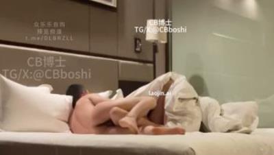 百人斩原创博主，熟知女性心理【CB博士Cbboshi】午夜场影院搭讪加V，聊了两天，在床上还不是一样骚