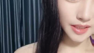 校花女神【想要爸爸抱】奶子不大但是屁股超级大好性感 粉嫩逼逼又小又美 特大道具自慰 流白浆 害我狂撸
