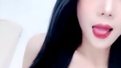 魔鬼身材【酥嫣】完美S线 雪白美乳又大又圆 极品翘臀大长腿 粉嫩嫩穴 跳弹自慰流白浆