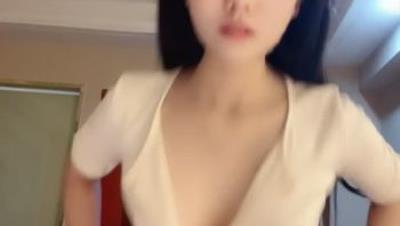 学妹小女神【橙橙呀】长的真好看 身材好好美乳大屁股 脱光光揉逼掰穴完美展现 长腿一字马