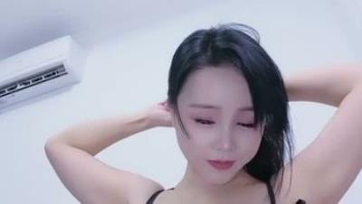 ️风情淫妇【黑丝玉女】饱满大奶丝袜肉臀，假屌抽插玩弄骚穴2(3V)