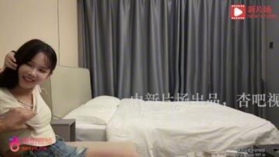杏吧西门庆7-约操广西兼职表妹，从后面输出时候简直不要太爽