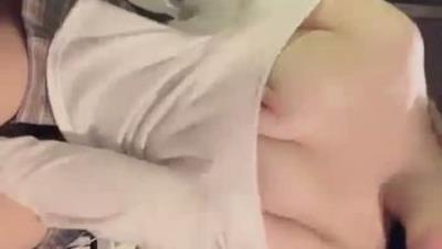 颜值嫩妹【老衲要还俗】一对一视频被出卖，好身材大长腿，这蝴蝶穴看着够劲，飞机价值还行